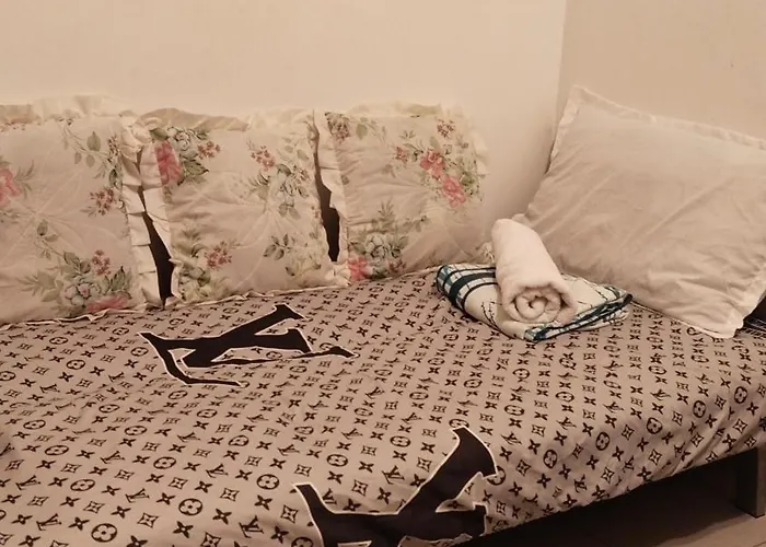 Nygel Staycation Shell Residences527 Manila
